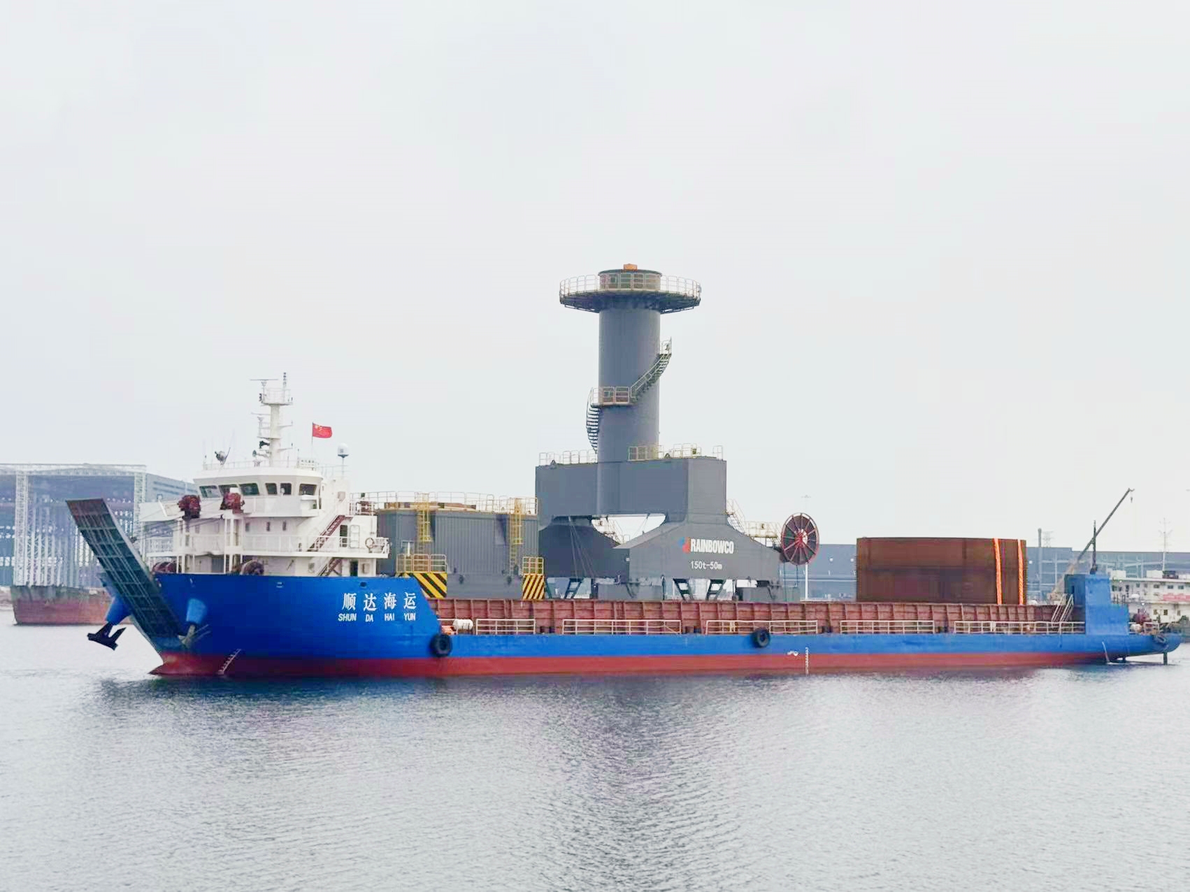 dg视讯智装码头迎来首艘船舶靠泊，GENMA通州湾制造基地发运能力实现重大突破(图1)